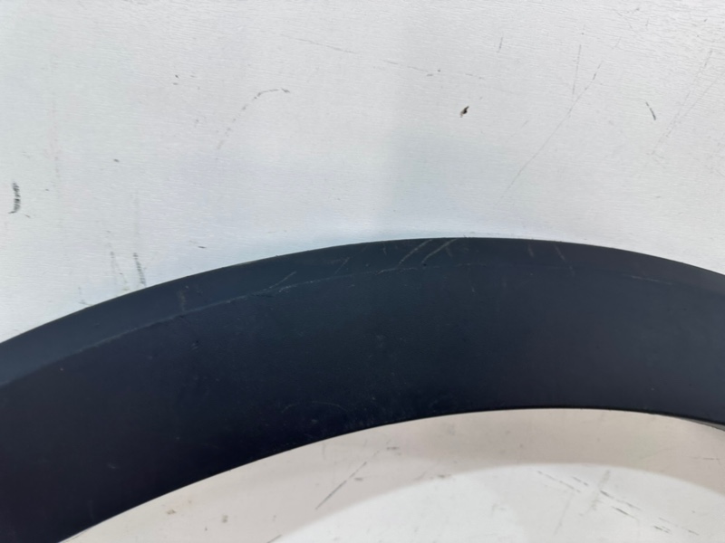 Накладка переднего крыла левого