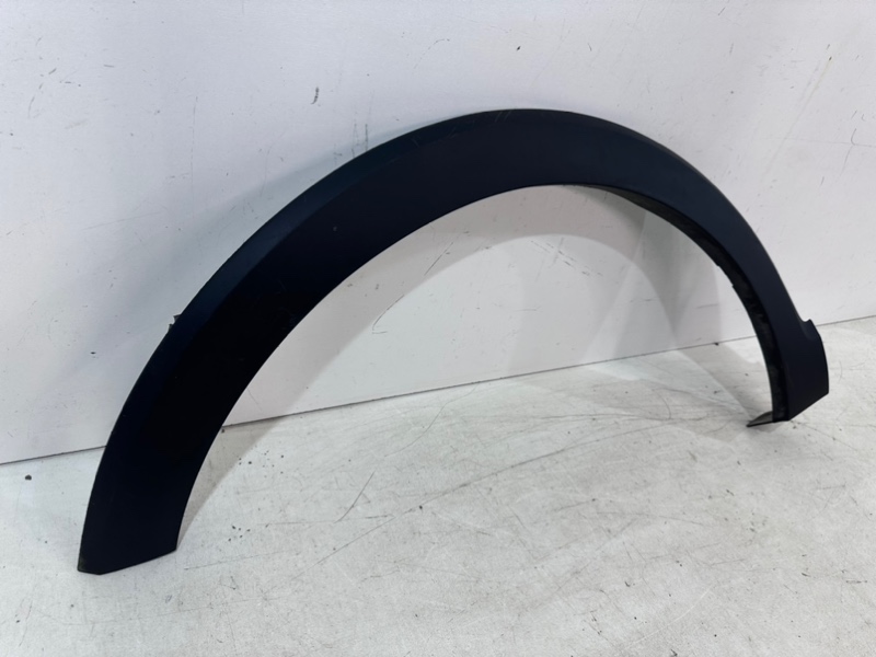 Накладка переднего крыла левого