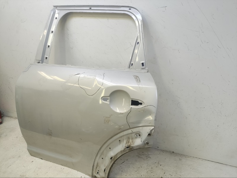 Дверь задняя левая