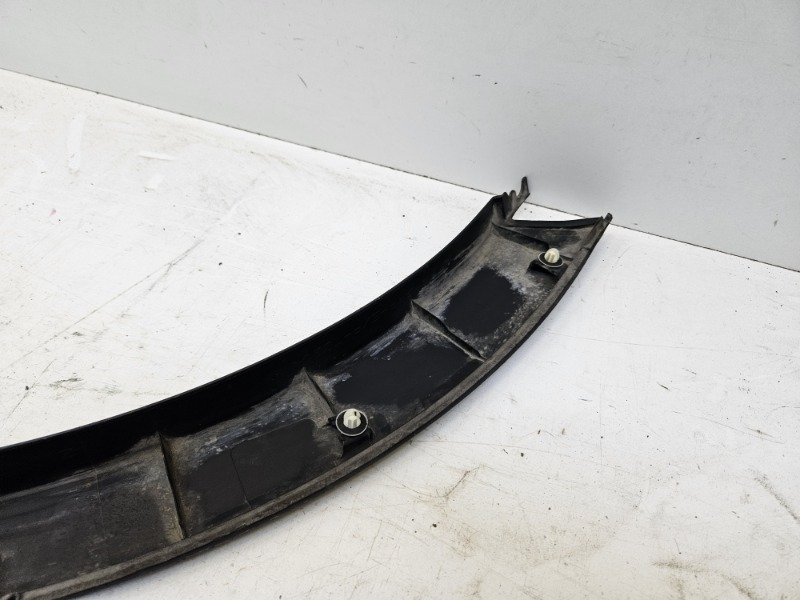 Накладка заднего крыла левого