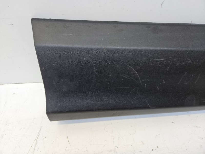 Накладка двери задней правой