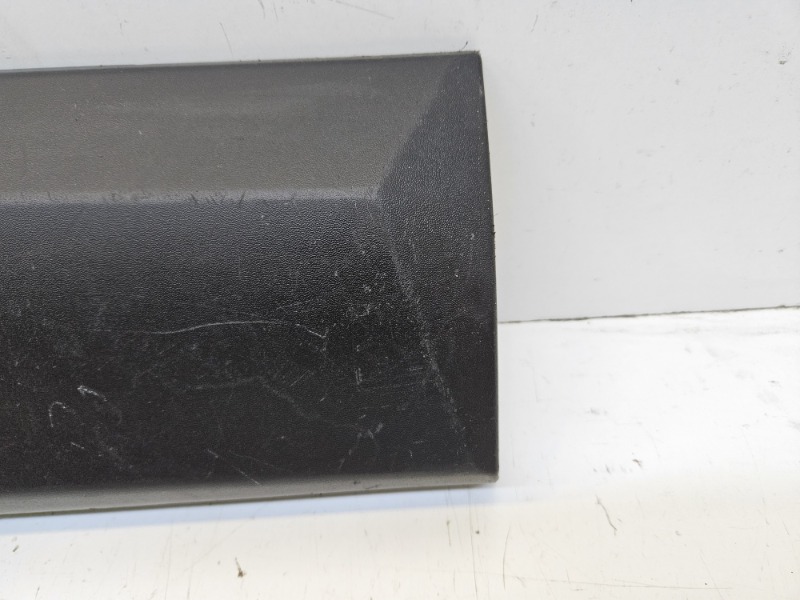 Накладка двери задней правой