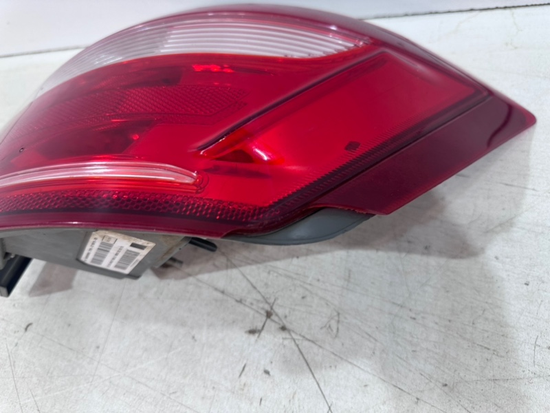 Фонарь задний правый