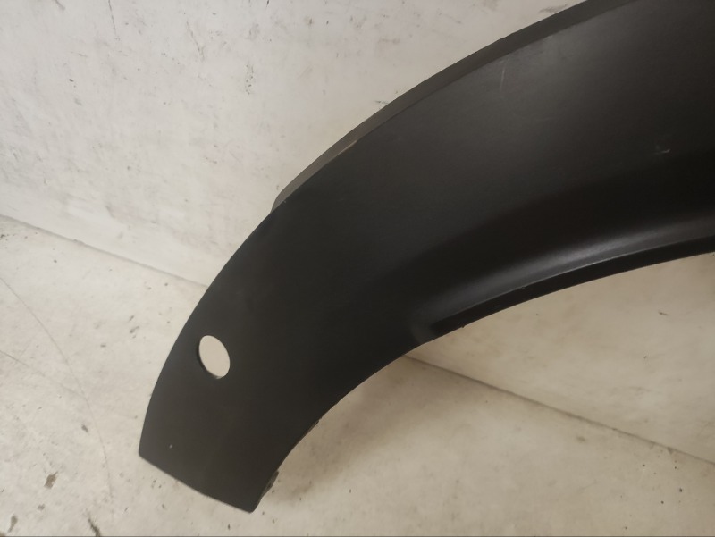 Накладка переднего крыла левого