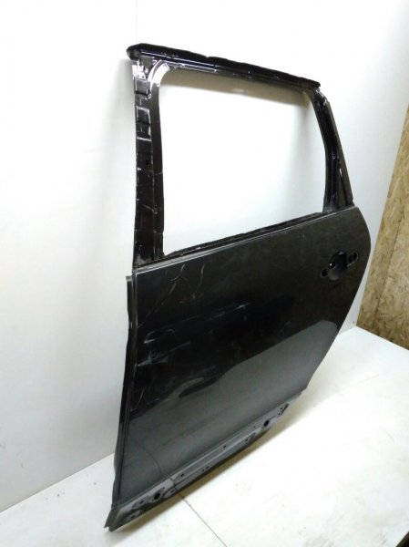 Дверь задняя левая