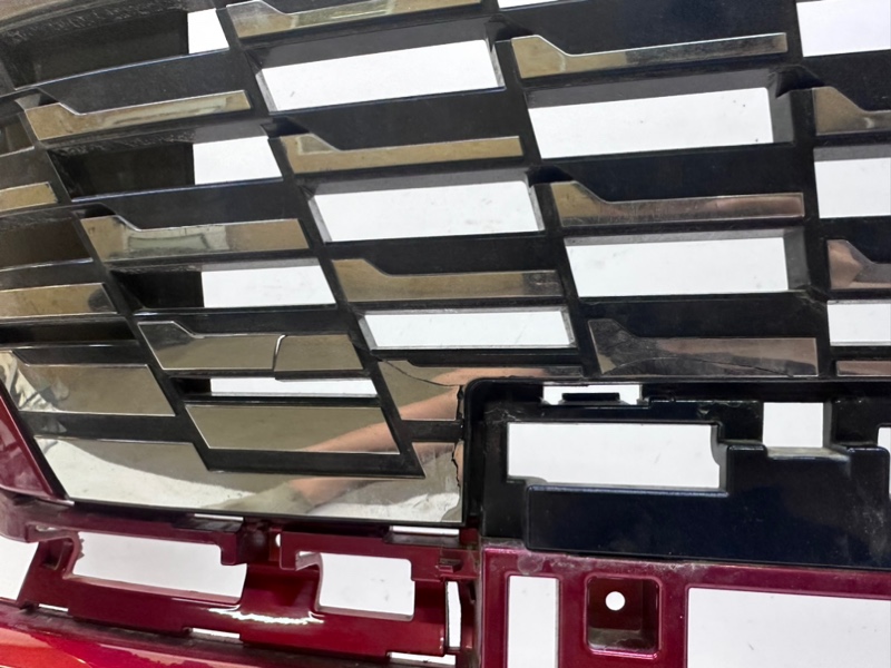 Бампер передний