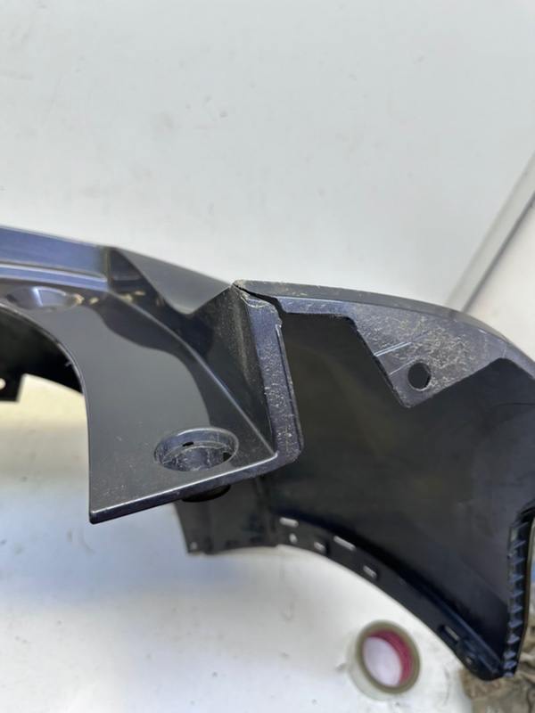 Бампер задний