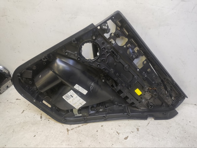 Обшивка двери