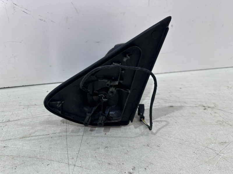 Зеркало правое электрическое