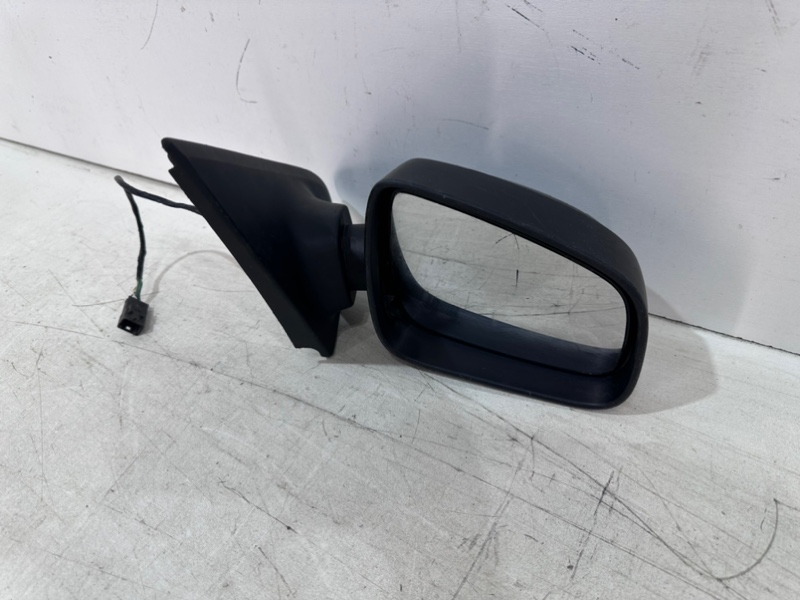 Зеркало правое электрическое