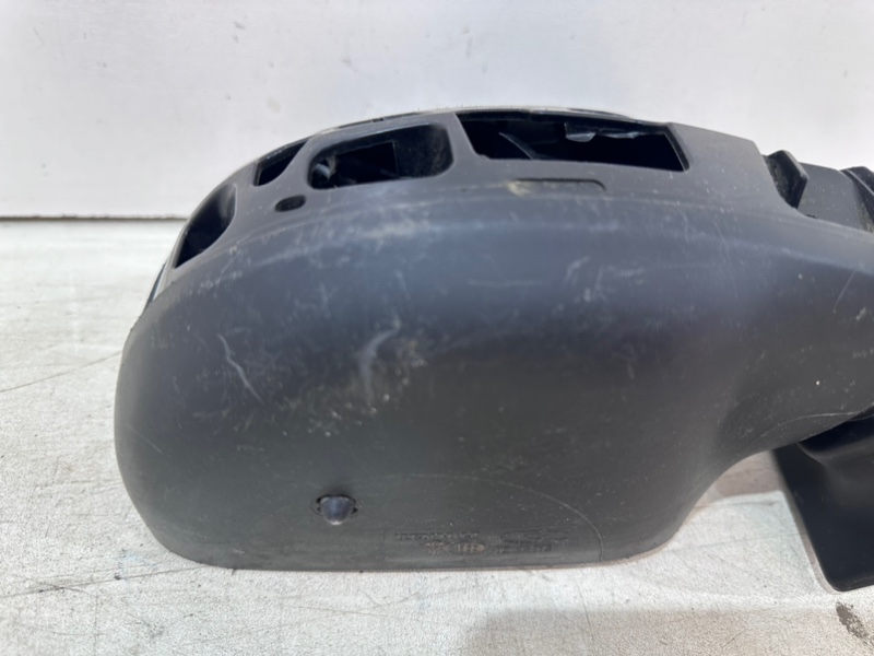 Зеркало правое электрическое