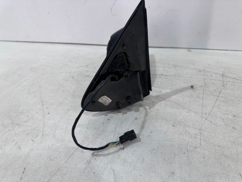 Зеркало правое электрическое