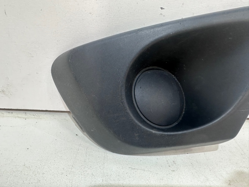 Накладка переднего бампера правая