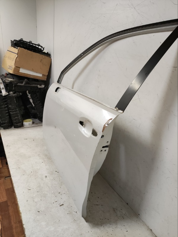 Дверь передняя левая