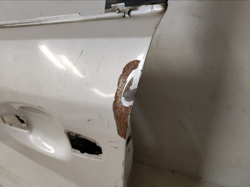 Дверь передняя левая