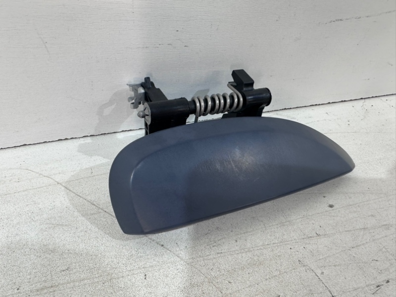 Ручка двери наружная правая