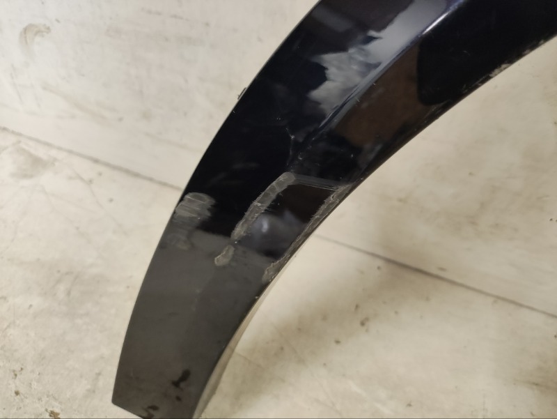 Накладка заднего крыла правого