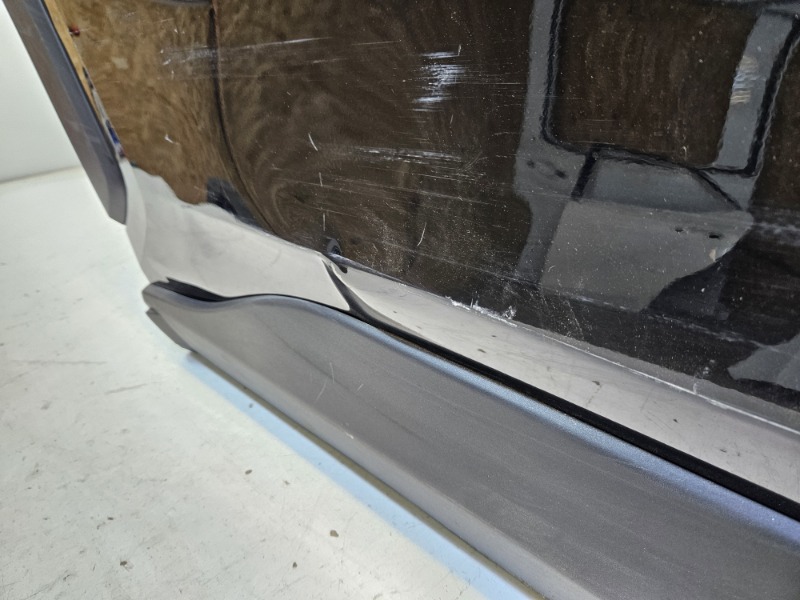 Дверь задняя правая