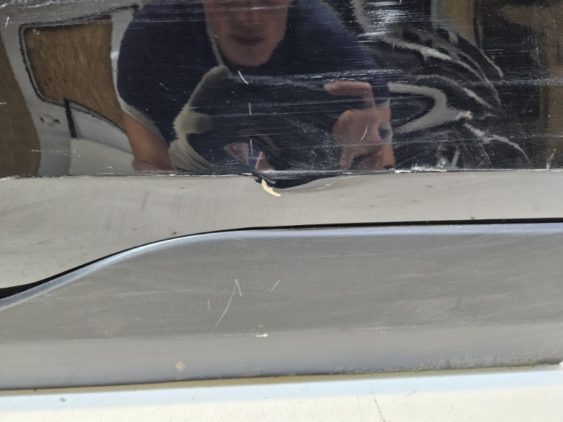 Дверь задняя правая