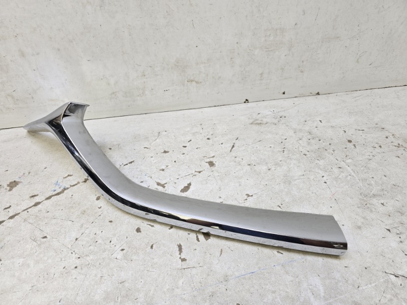 Накладка на решетку радиатора