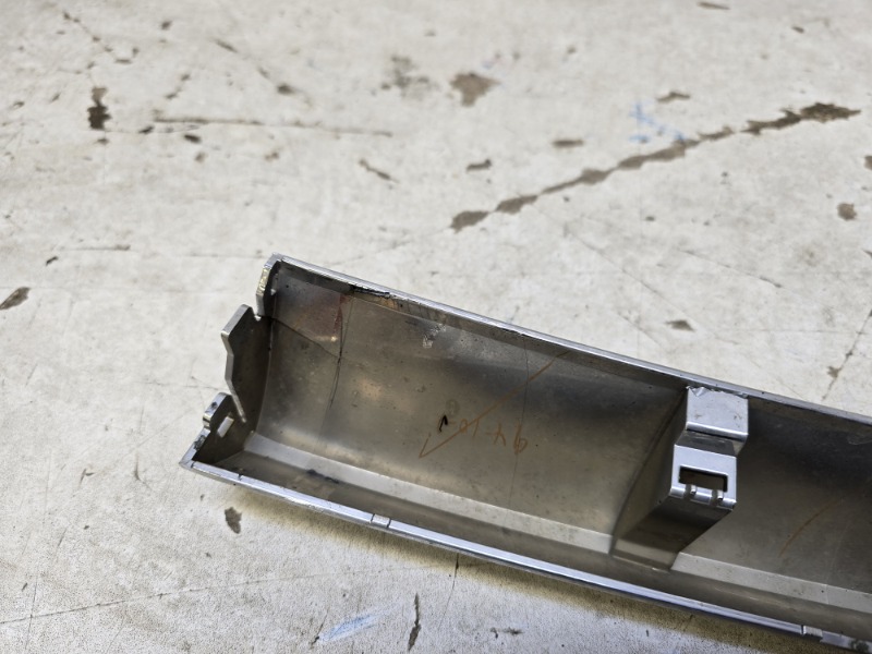 Накладка на решетку радиатора