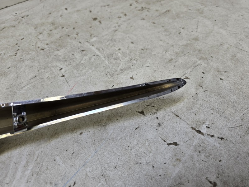 Накладка на решетку радиатора