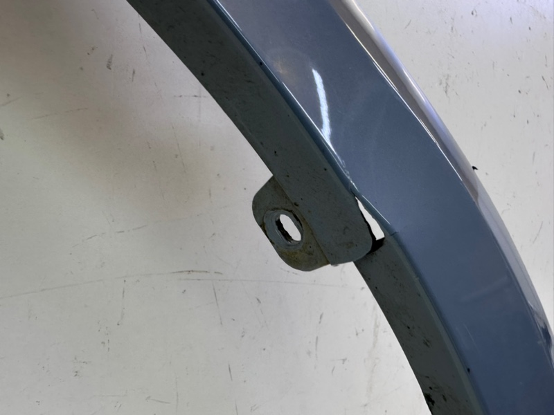 Накладка переднего крыла правого