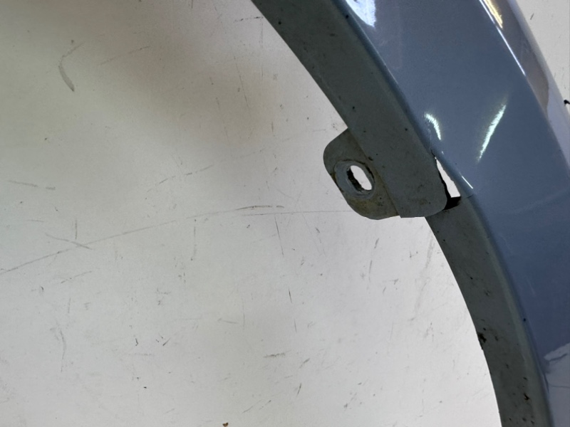 Накладка переднего крыла правого