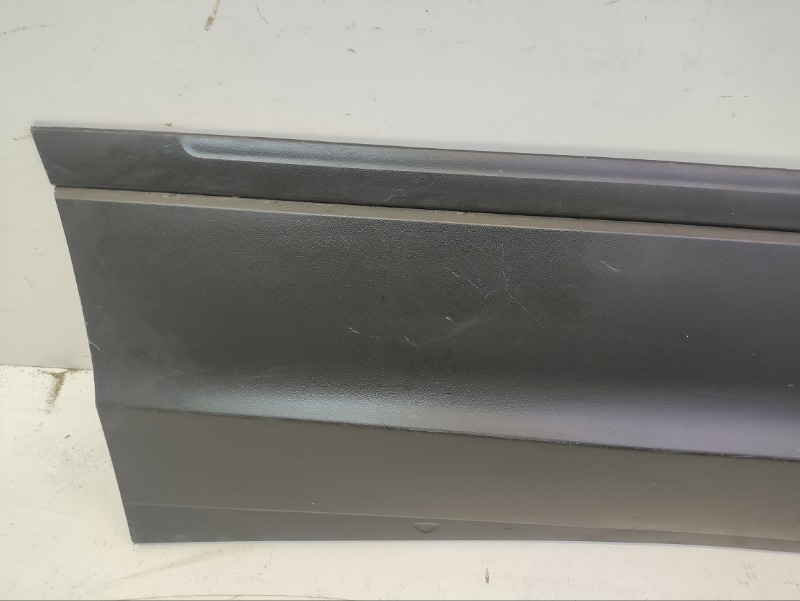 Накладка двери задней правой