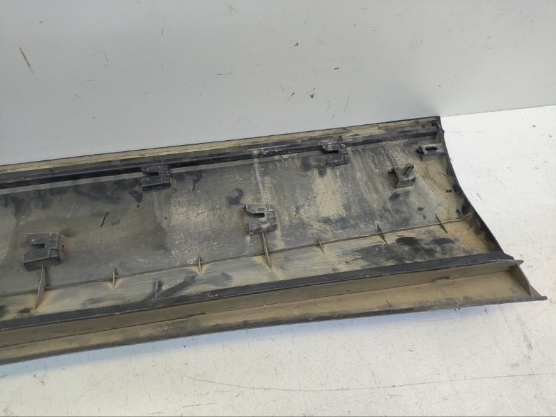 Накладка двери задней правой