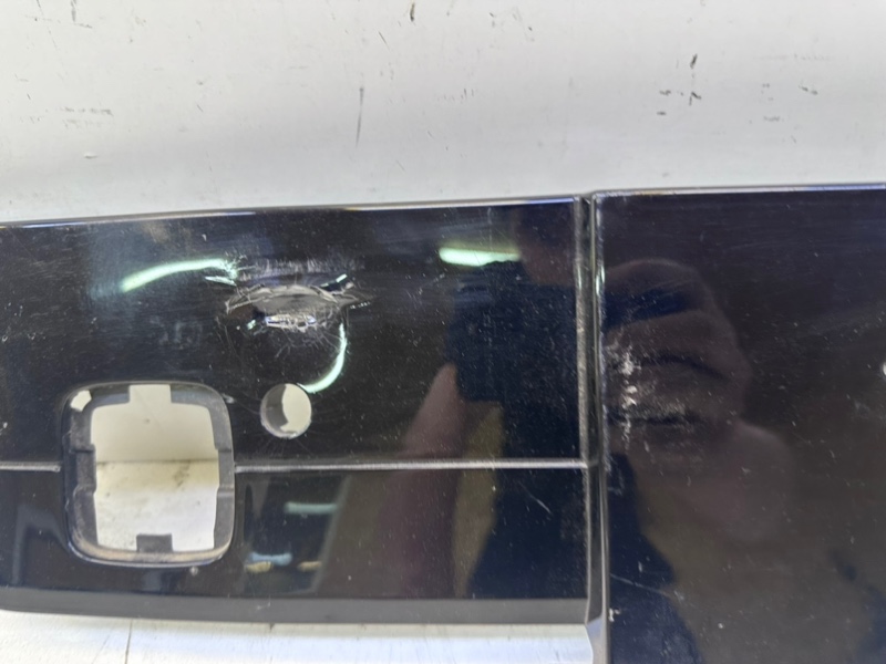 Накладка переднего бампера