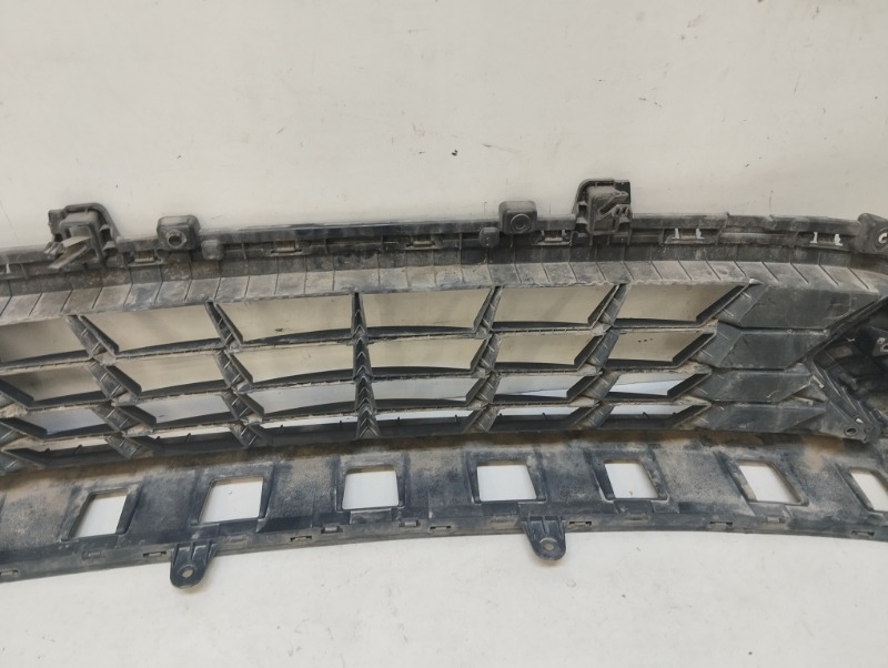 Спойлер переднего бампера