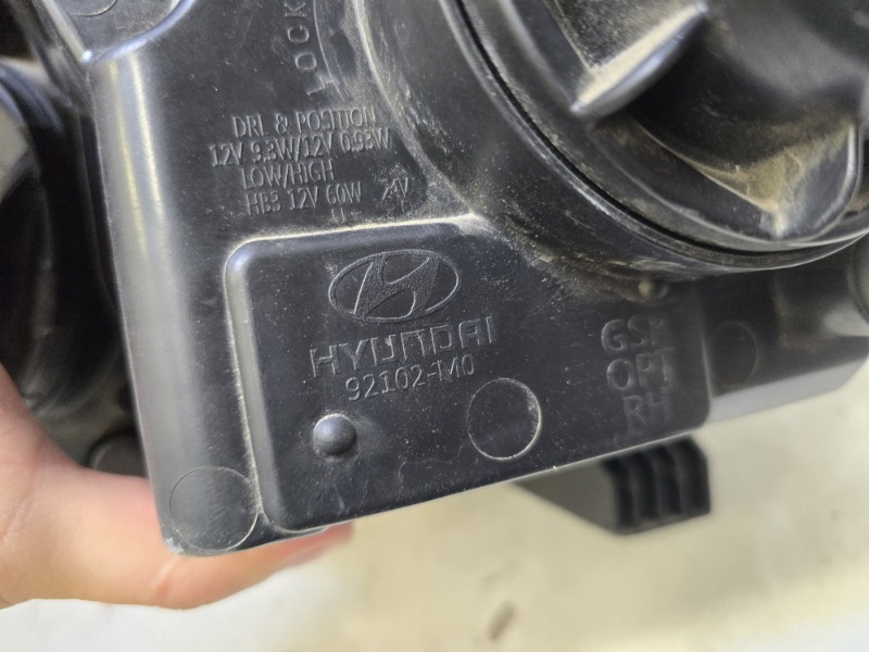 Фара правая