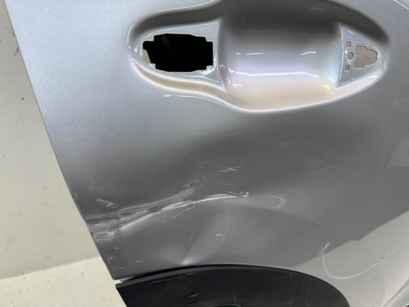 Дверь задняя правая