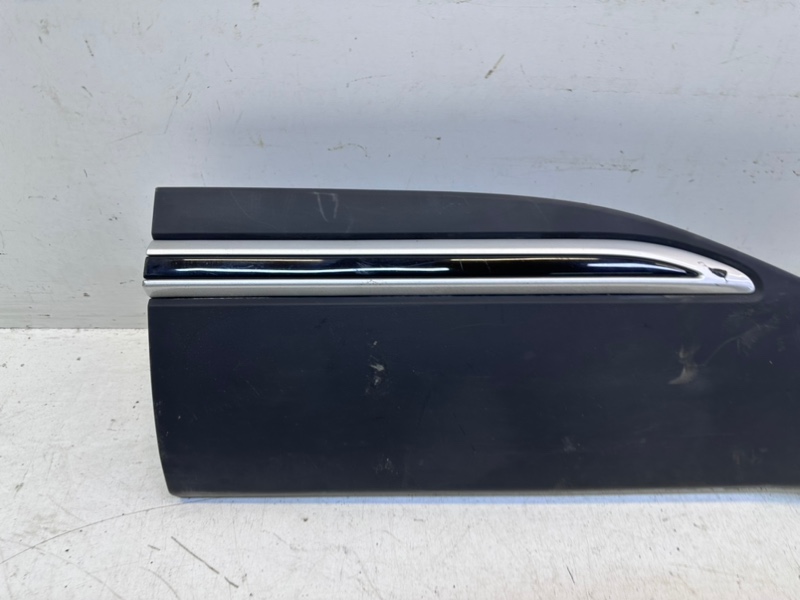 Накладка двери задней левой