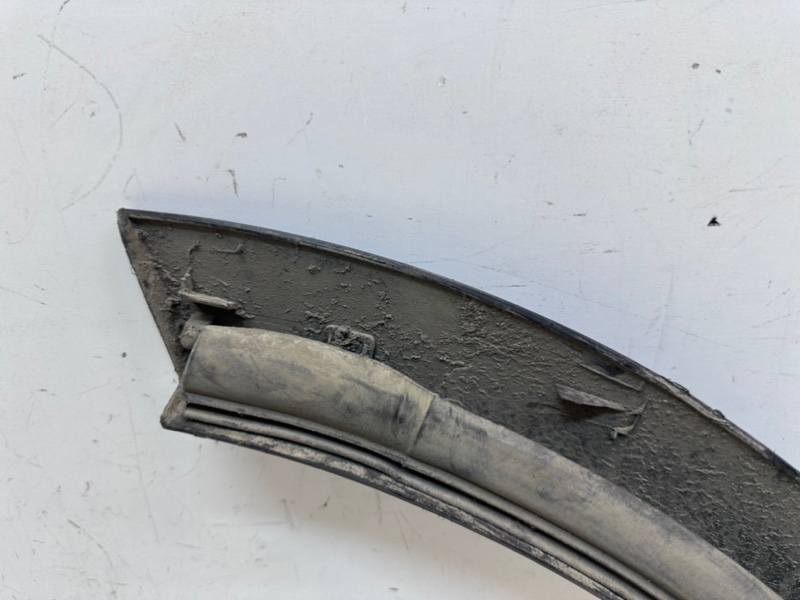 Накладка двери задней левой