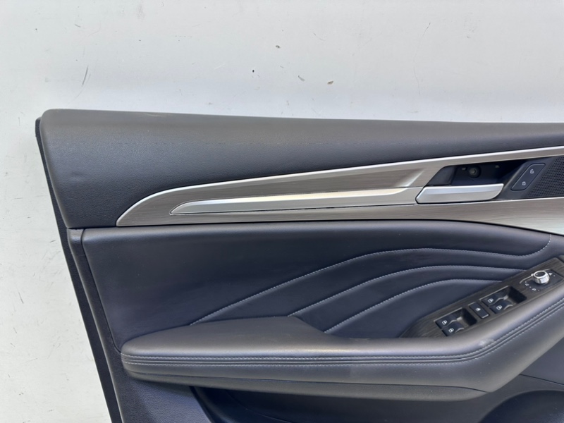 Обшивка двери