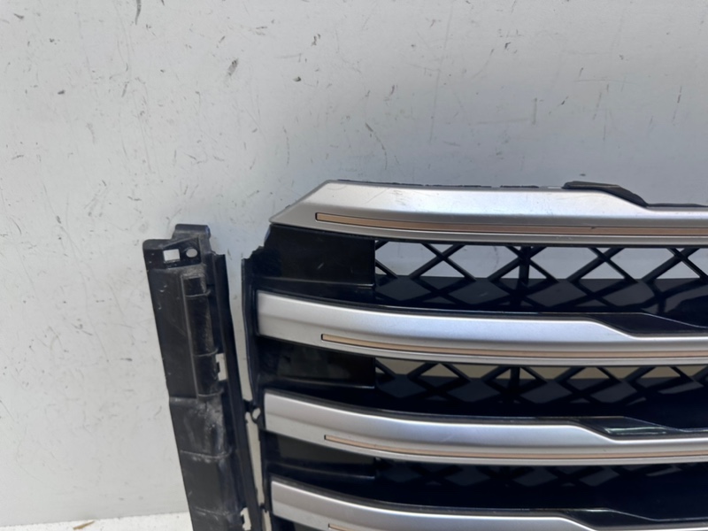 Решетка радиатора