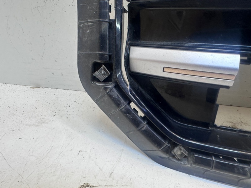 Решетка радиатора