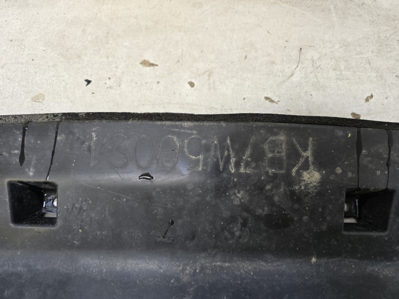 Пыльник двигателя