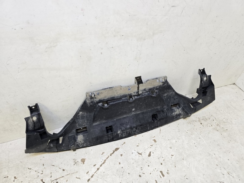 Пыльник двигателя