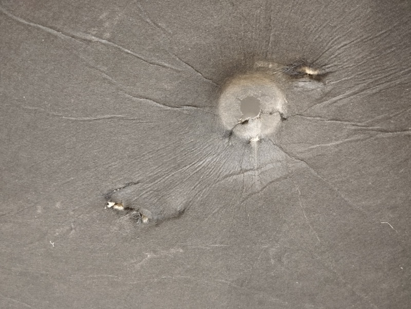 Уплотнитель капота