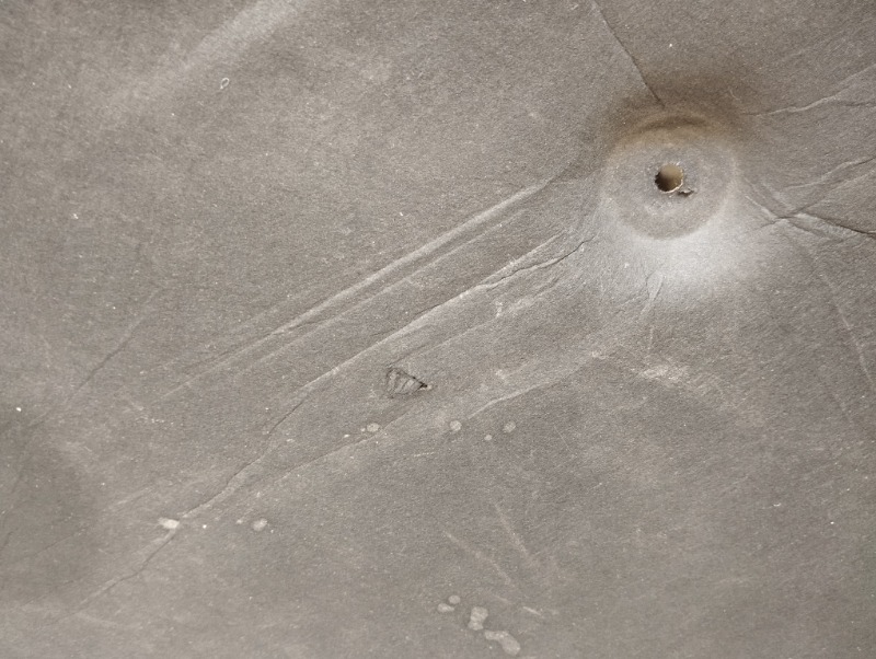 Уплотнитель капота