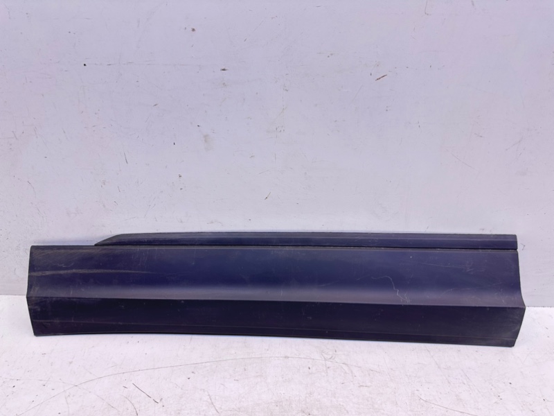 Накладка двери передней левой