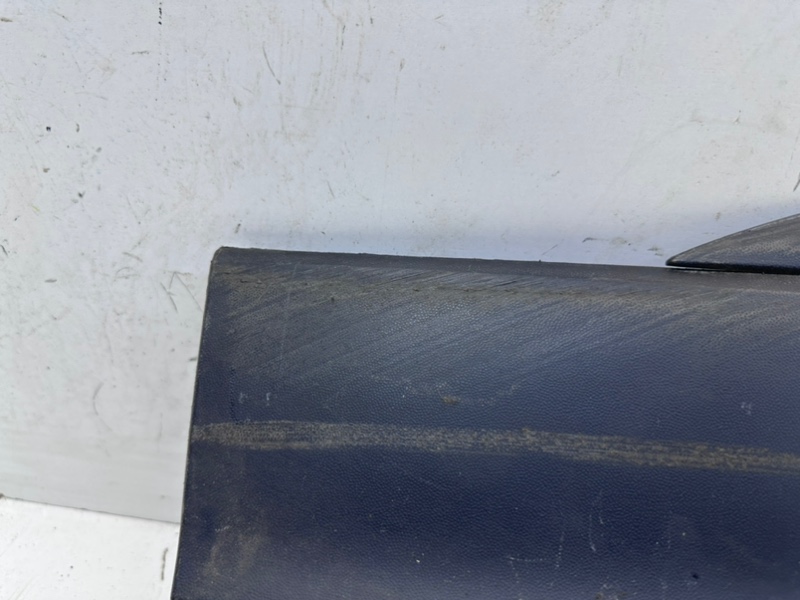 Накладка двери передней левой