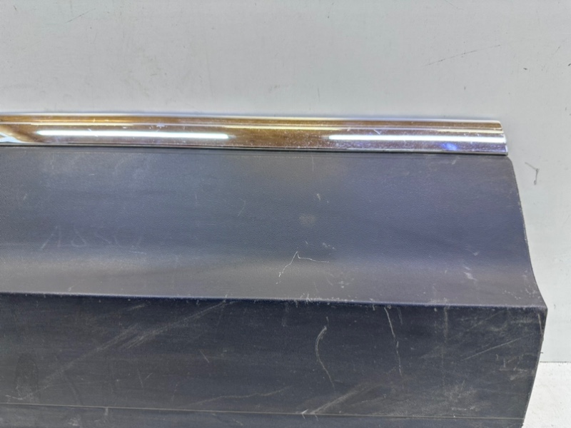 Накладка двери задней правой