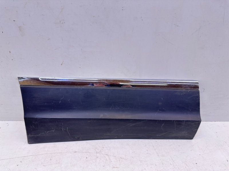 Накладка двери задней правой