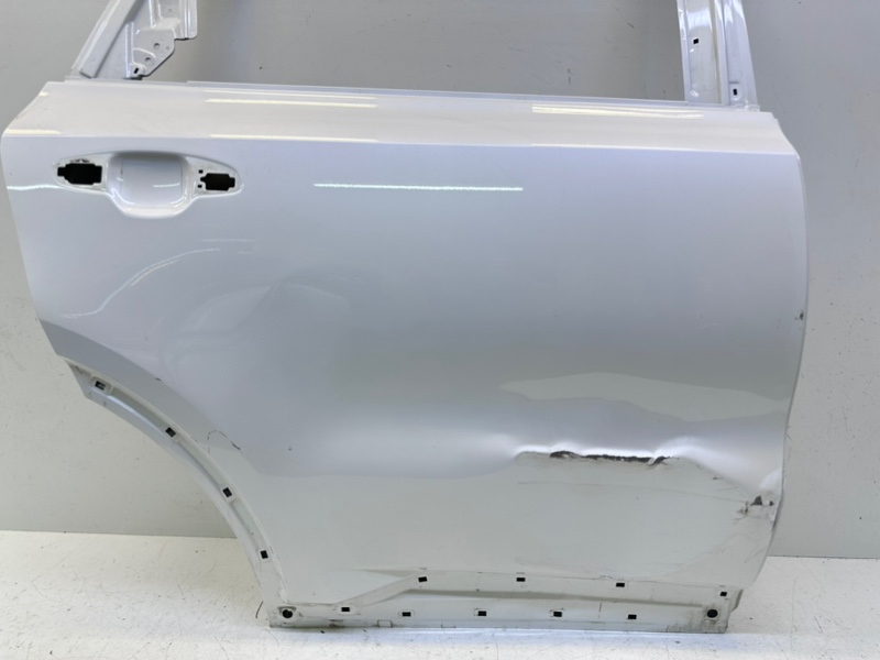 Дверь задняя правая