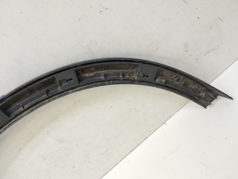 Накладка заднего крыла левого