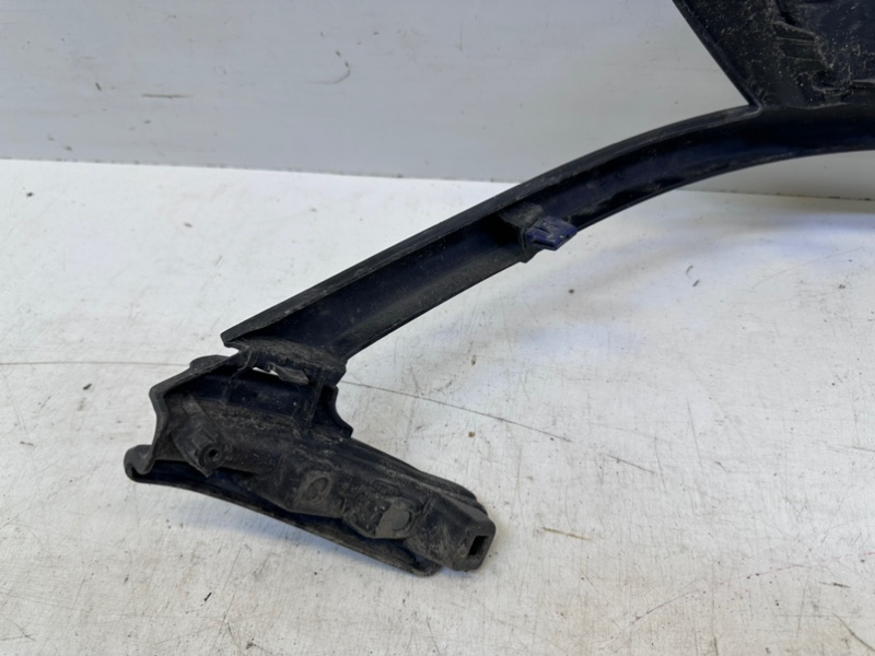 Спойлер заднего бампера